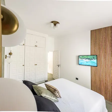 Infinity Ocean View Apartament