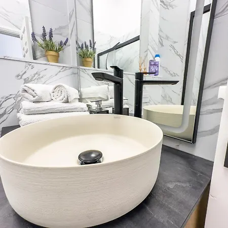 Infinity Ocean View Apartament *