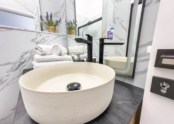 Infinity Ocean View Apartamento *