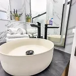 Infinity Ocean View Daire *