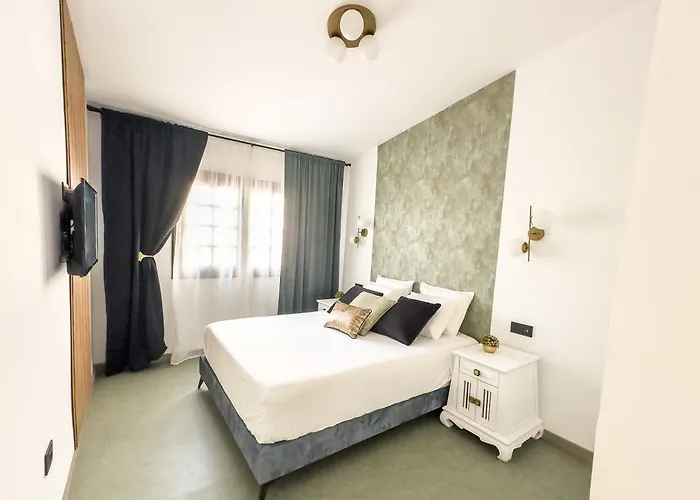 Infinity Ocean View アパート アデヘ